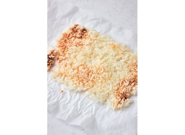 ラップをかけずに電子レンジで5分加熱し、粗熱をとる （C）韓国人オッパ セミ／KADOKAWA