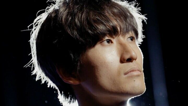 【写真・画像】野暮ったい金髪→垢抜け後の姿に「えぐい」「イケメン」 23歳大学生の“イメチェン”に絶賛の声 1枚目