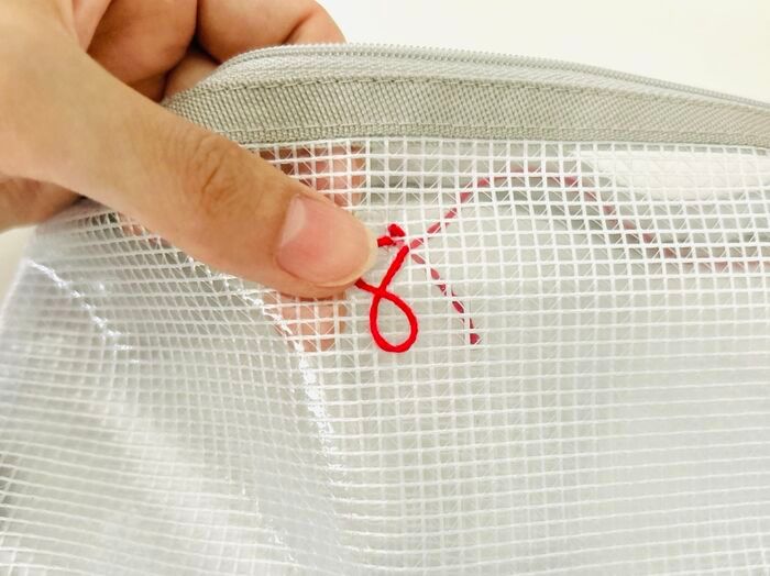 【100均】透明ポーチに刺繍っぽいことしてみたら…想像以上にかわいくできた♡初心者さんでも簡単です