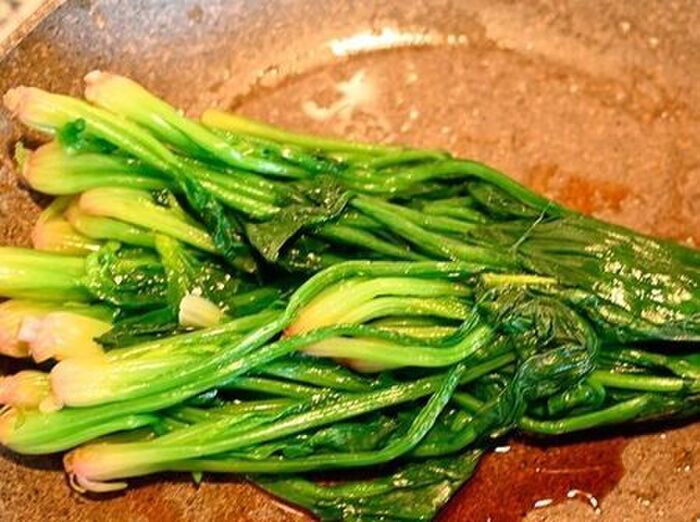 「しょう油洗い」って知ってる？ほうれん草のお浸しが劇的に美味しくなる方法