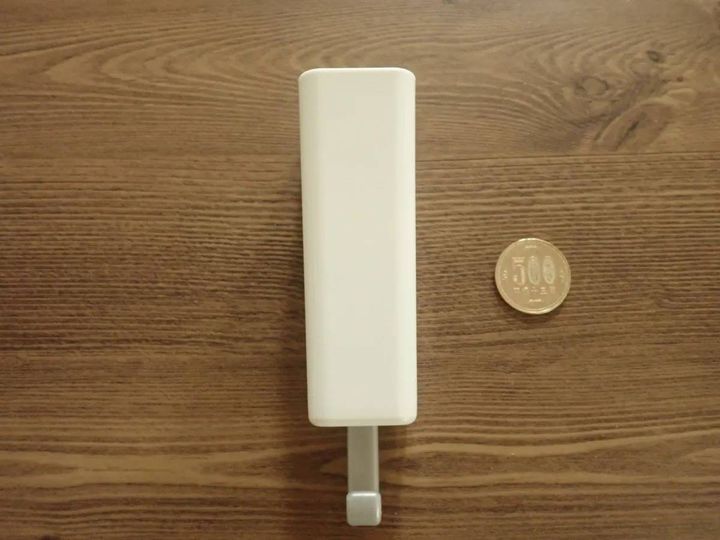 DAISO(ダイソー)：マグネットポケット