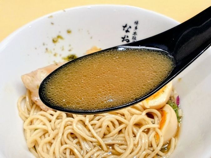 博多非豚骨なお人 博多デイトス店 高級のどぐろらぁ麵⑩