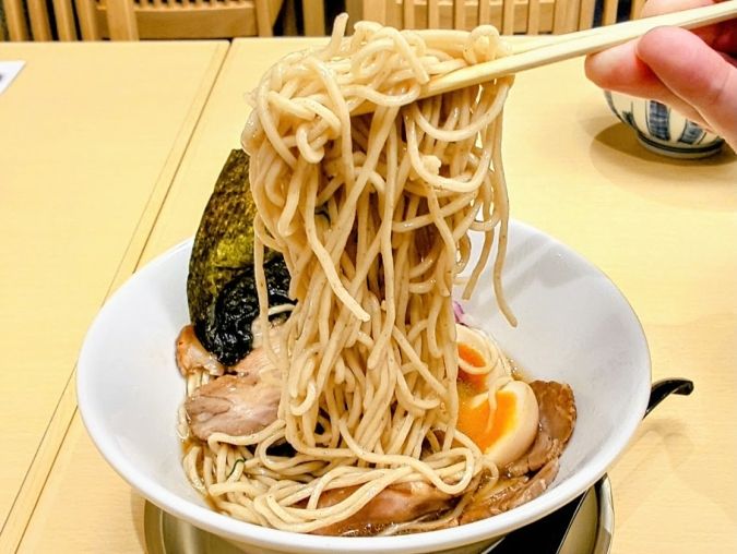 博多非豚骨なお人 博多デイトス店 高級のどぐろらぁ麵⑦