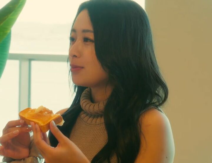 【写真・画像】出会う男が次々と好きになるBAR経営の27歳美女「みんな好きになっちゃう」「めっちゃ顔きれい」あまりの人気ぶりにスタジオも驚き 1枚目