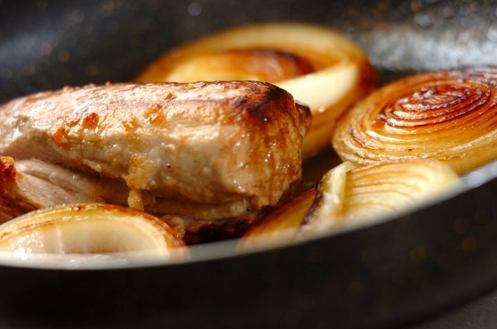 さっぱりやわらか！豚ヒレ肉のオニオンマリネソテーの作り方3