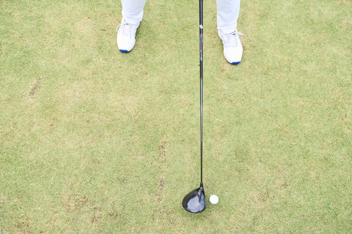 構えた時の正しいボール位置とは？ミスを減らす正しいアドレス