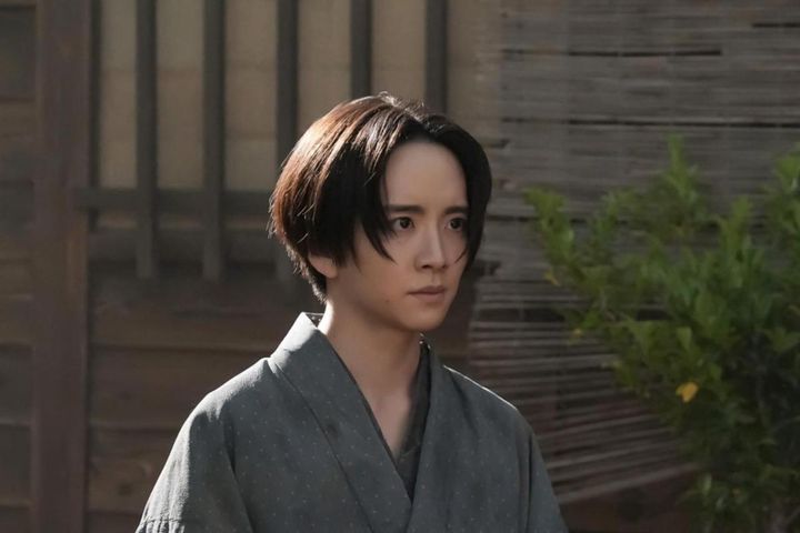 【ばけばけ】「抱きたいでしょ！」と詰め寄るフミ（池脇千鶴）。涙の告白から、ドタバタ喜劇への転換が絶妙！［写真多数］