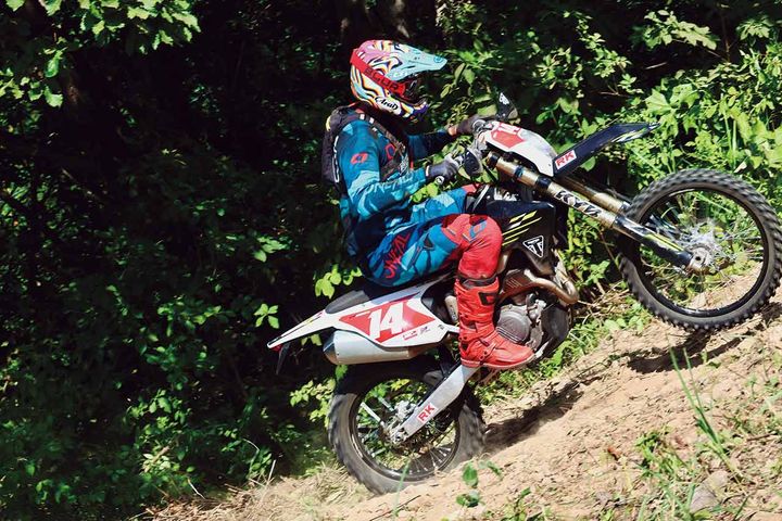 IAワタライのガレ場克服ライテク：Part02【シッティングにも乗り方の種類がある】