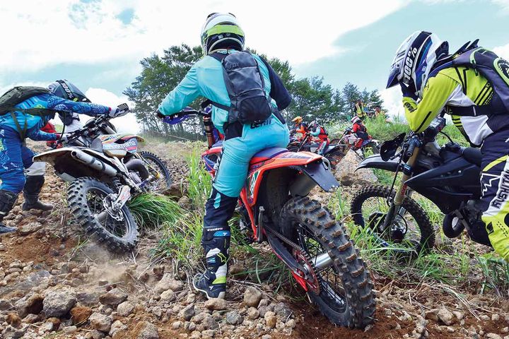 IAワタライのガレ場克服ライテク：Part02【シッティングにも乗り方の種類がある】