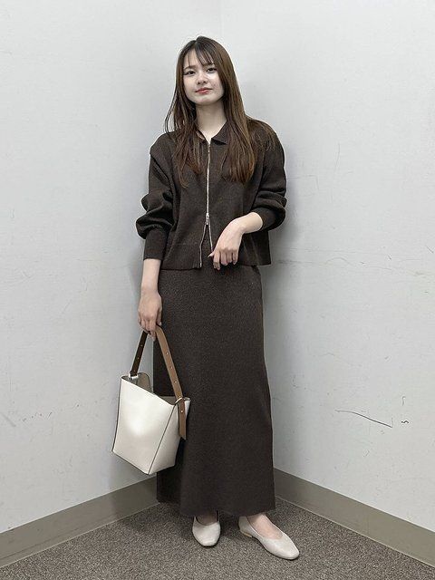 グローバルワークのニットZIPカーデスカートセット