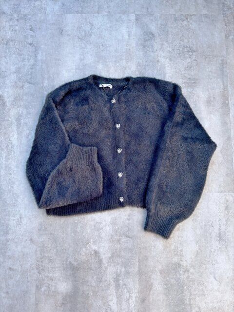 GUシャギーニットハートビジューボタンカーディガンのダークグレイ