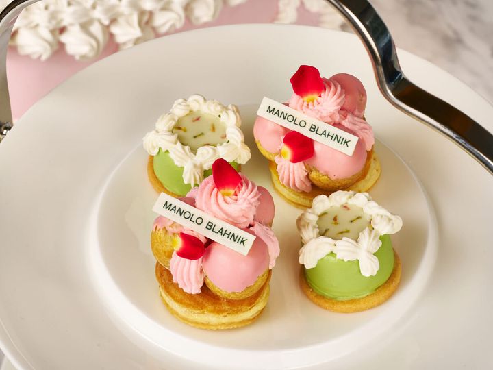 マリー・アントワネット by マノロ ブラニク アフタヌーンティー（スイーツ1）