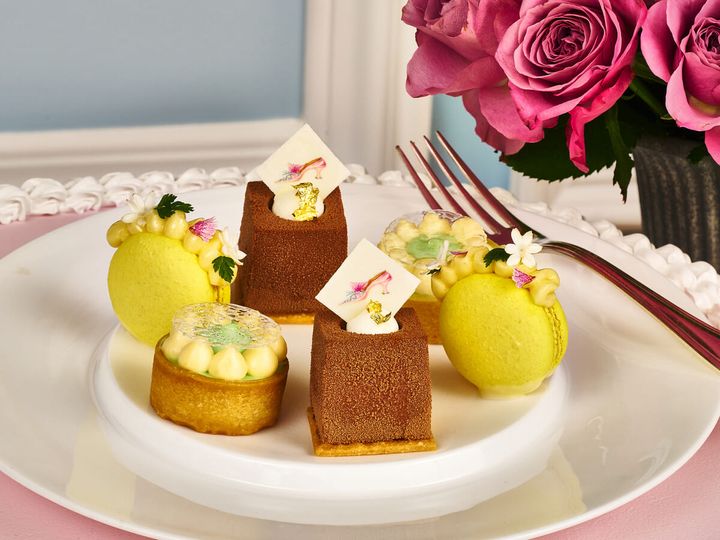 マリー・アントワネット by マノロ ブラニク アフタヌーンティー（スイーツ2）