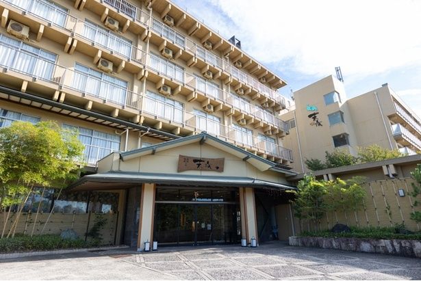 落ち着いた和風旅館の風情にも風格を感じる「天空海遊の宿 末広」 撮影＝佐藤僚馬