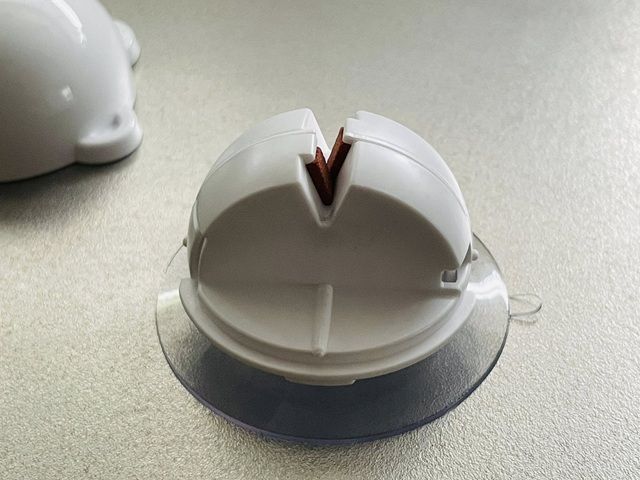 ダイソー 包丁研ぎ シロクマ 砥石