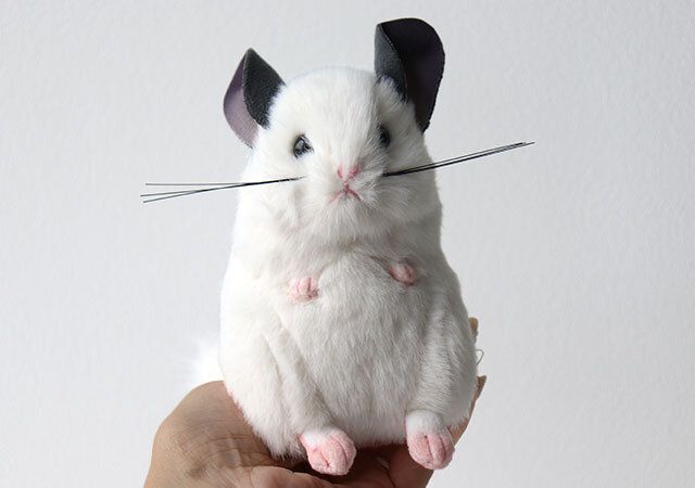 吉徳チンチラのぬいぐるみポーチ手のひらサイズ