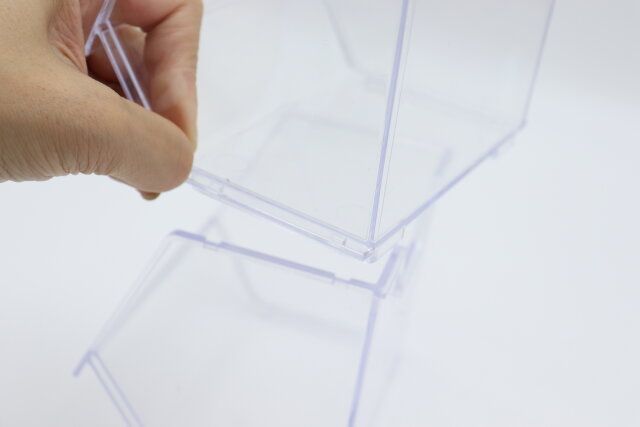 ダイソー アメニティーラック（クリア） スタッキング