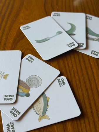 【鹿児島県指宿市】カードゲーム「お前だれだよ」が誕生。元任天堂GD×元パン屋が考案