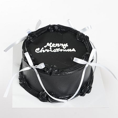 雪、リボン、ヒイラギ…冬モチーフの「Cake with」クリスマスケーキ予約開始