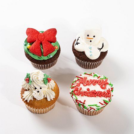 雪、リボン、ヒイラギ…冬モチーフの「Cake with」クリスマスケーキ予約開始