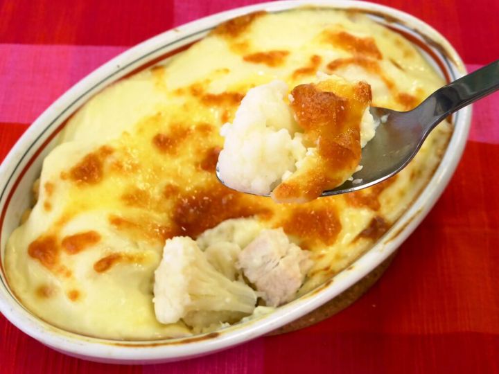 日本マクドナルド公式は17日、Xを更新し「グ、、、っと寄ってみた」との文章と共に、期間限定で販売しているあの冬の商品を連想させるドアップの画像を投稿しました。