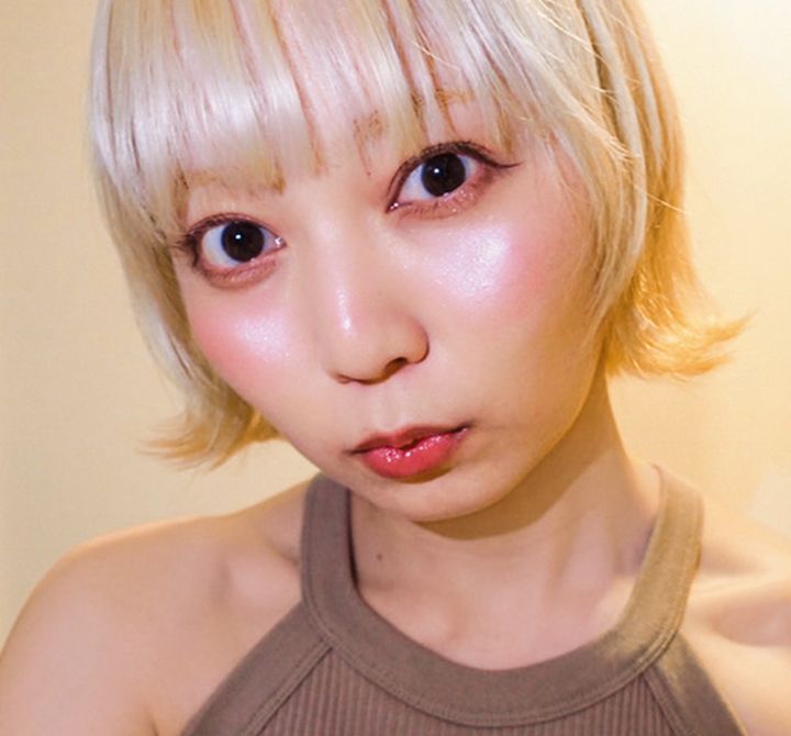 2、Visee レイヤード フルリ チーク PK-1