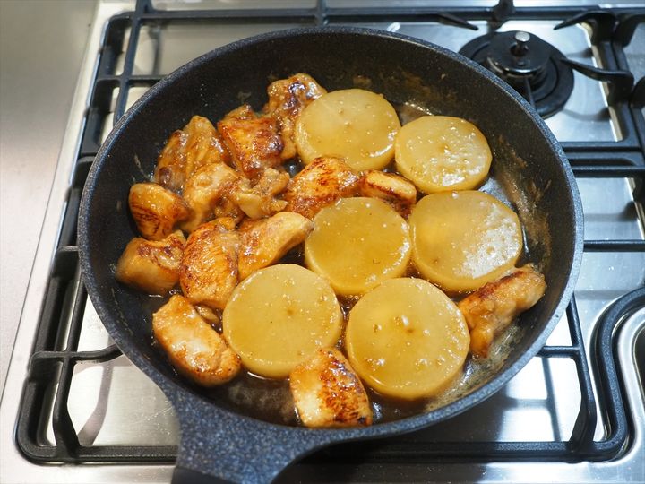鶏むね肉と大根のはちみつポン酢煮