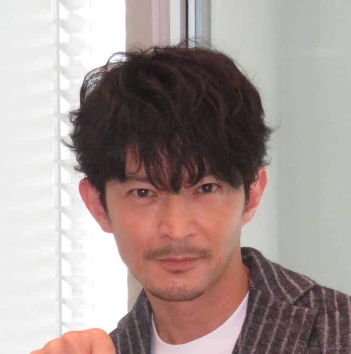 NHK大河ドラマ「べらぼう〜蔦重栄華乃夢噺〜」の公式アカウントが、津田健次郎さん(54)と風間俊介さん(42)の江戸姿オフショットを公開し、X上で大きな反響を呼んだようです。