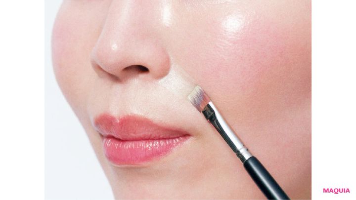 鼻まわりの崩れにくい仕込みメイク