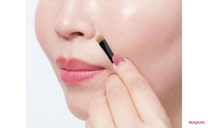 鼻まわりのお直しメイク 赤みをカバーする