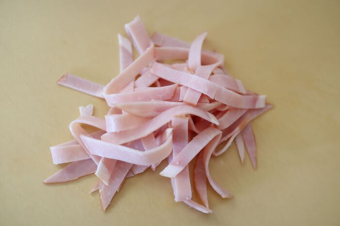 早く知りたかった！ベタッとくっつかない『ハムの切り方』→気持ちいいほどバラける！