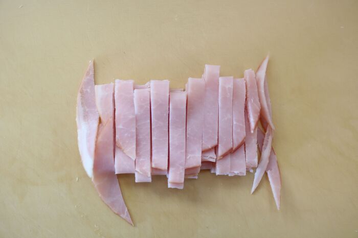 早く知りたかった！ベタッとくっつかない『ハムの切り方』→気持ちいいほどバラける！