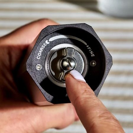 HexCladから「HexMill ソルト＆ペッパーミル」登場！理想の粒度を選択可能