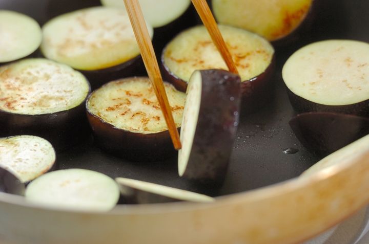 なすを大量消費！子供にも人気の簡単チーズソテー by金丸 利恵さんの作り方1