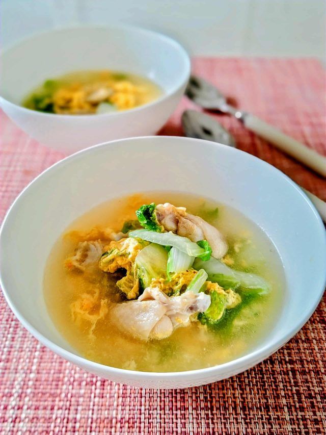 白菜と鶏手羽中のスープ