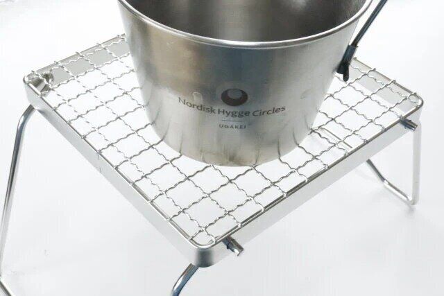 ダイソー 折り畳み五徳（ポーチ付）