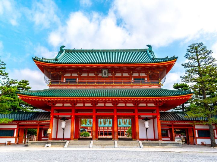 All About ニュース編集部が全国250人を対象に実施した「古都に関するアンケート」の調査結果から、一番ロマンを感じると思う「日本の古都」ランキングを発表！ 2位「平安京（京都府京都市）」を抑えた1位は？