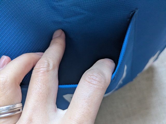 ムーミン松屋銀座ショッピングトートの内ポケットの様子