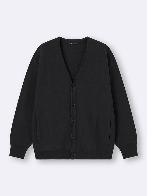 GUのウォッシャブルVネックカーディガン
