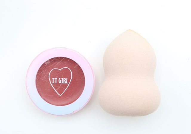 メイクパフ（ホイップ型、ケース付） 水なし