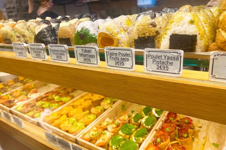 【パリ在住30年のライターが教える】パリで大行列の日本発ランチとは？そのバリエにも驚き！