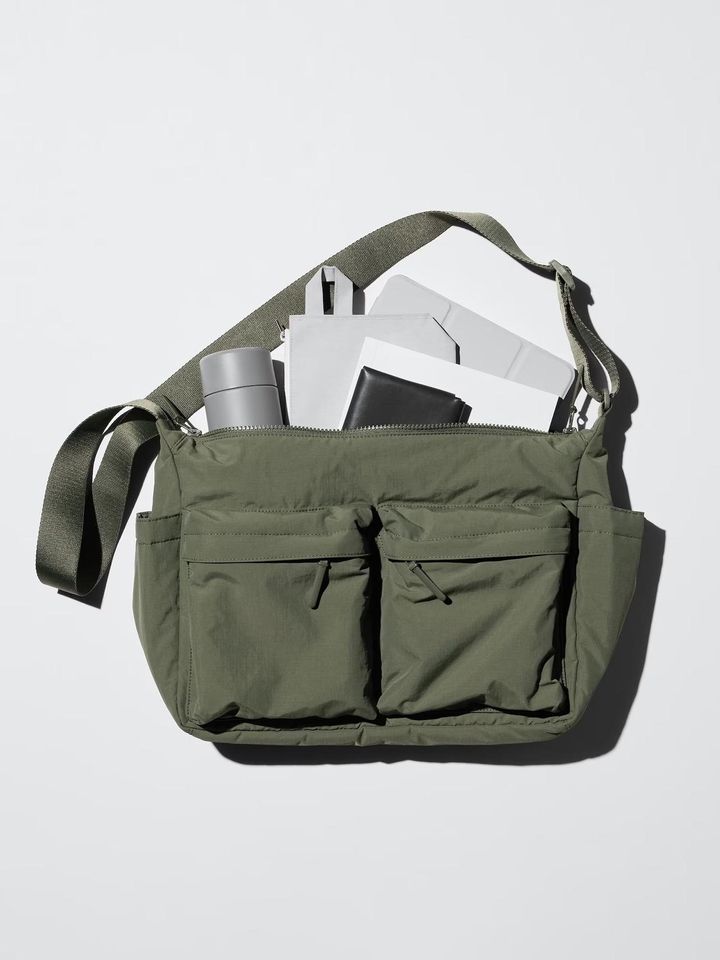 画像2: 出典：ユニクロ