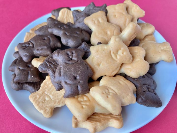 「リピート確定！」「クリスマスパッケージが可愛い！」【無印良品】安心感とシンプルな美味しさが好印象のビスケット