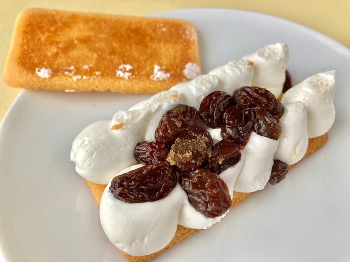 洋菓子店並みのクオリティ！【ローソン】味わいも香りもGOODなレーズンサンド