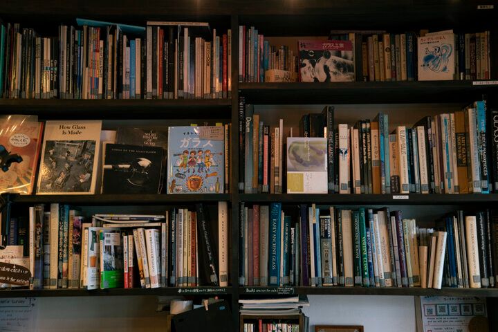 自分だけのグラスづくり体験「ちいさな硝子の本の博物館」