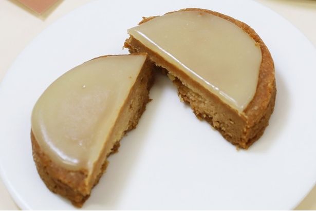 「フォンダンガレット」は裏返して食べると、とろけるような食感や生バターのコクをより楽しめるという