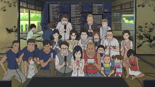 陣内家の大家族は団結して危機に立ち向かう(『サマーウォーズ』) [c]2009 SUMMERWARS FILM PARTNERS