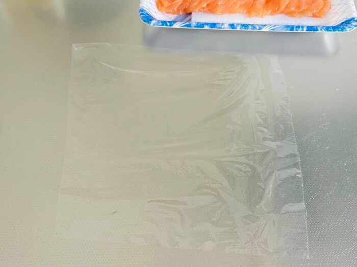 サーモンのお刺身がとびきり可愛い「ミニかぼちゃ」に大変身！おもてなしにもぴったりのアレンジです♪