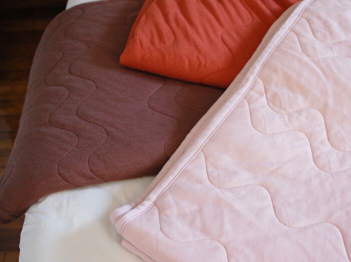 本当に暖かい「毛布のかけ方」順番を逆にするだけで変わる！？今夜から実践！