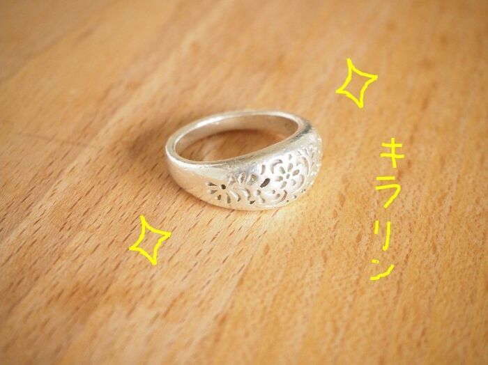 『重曹×アルミホイル』の威力がすごすぎた！黒ずんだシルバーが秒で大復活！？